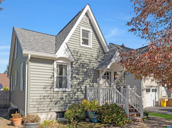 485 James St, New Milford, NJ 07646