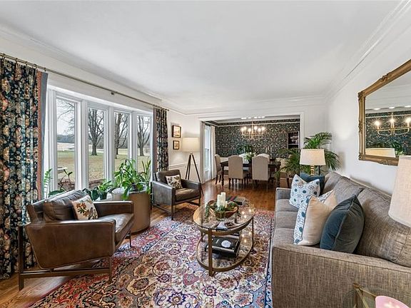 5th image of 28885 W 223rd St