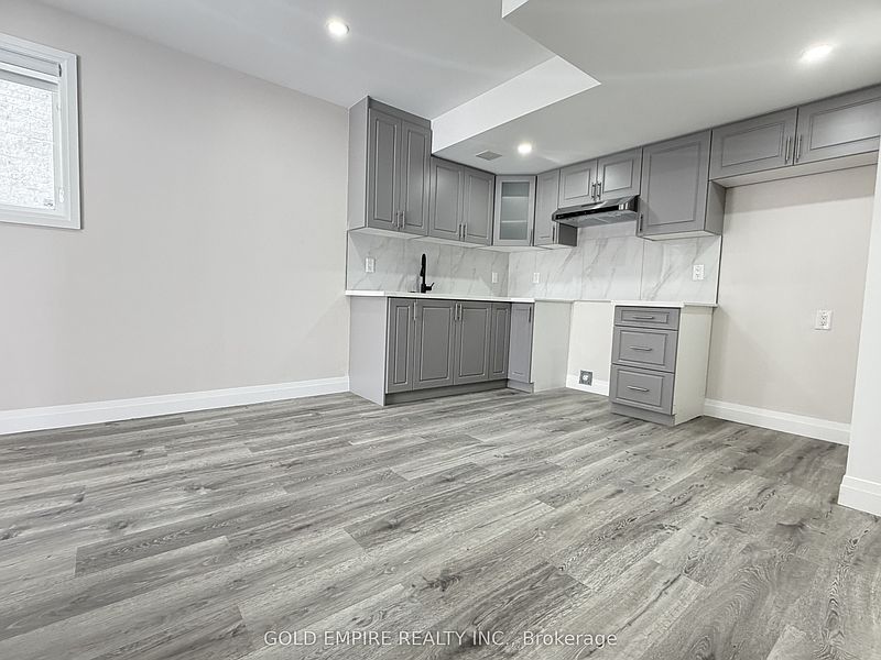London House for rent - 2 Bedrooms — photo 19