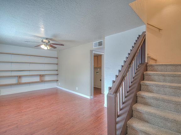 5th image of 6021 Calle Ocho NW