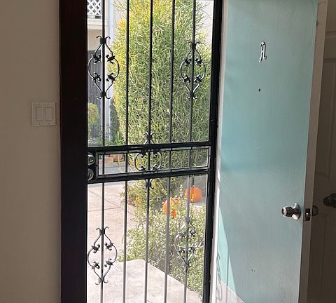 4th image of 1015 W Verdugo Ave #A