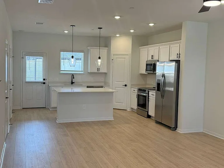 2530 Violet Theo Ln — Photo 13