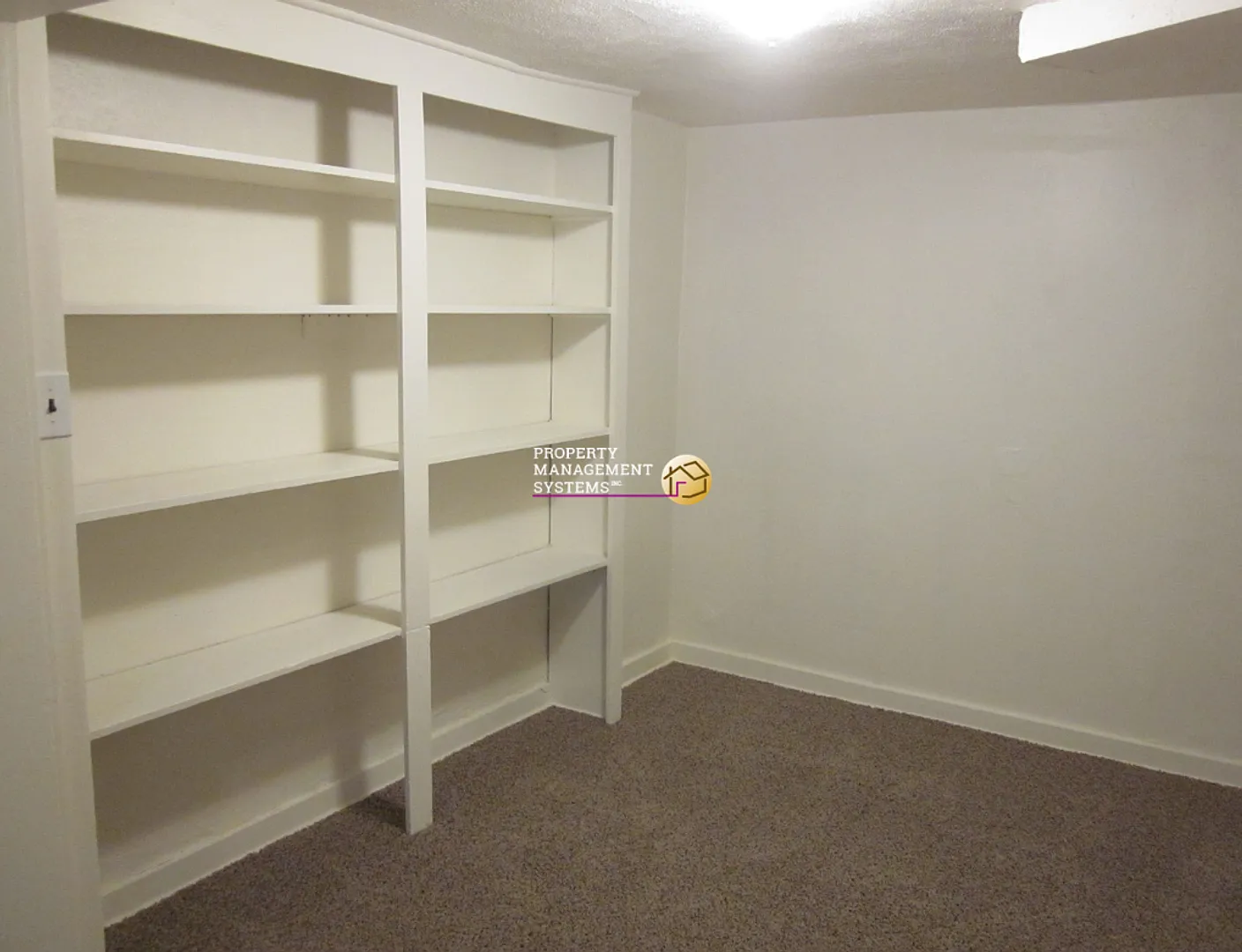 1 Bedroom Avenues Apt on B Street! All Utilities Included! — Photo 4