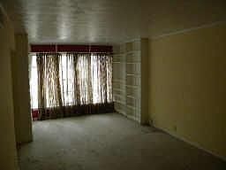 5th image of 601 S Weatherred Dr