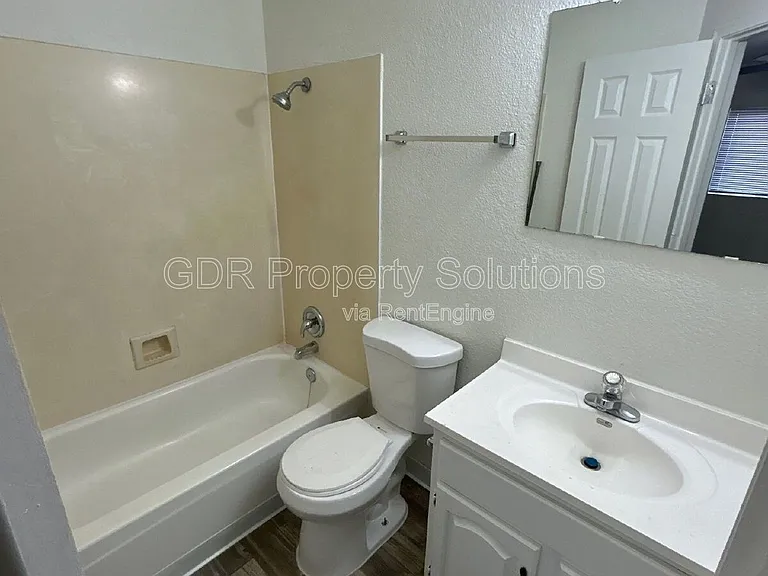 1105 Iron Ave SW #107 — Photo 10