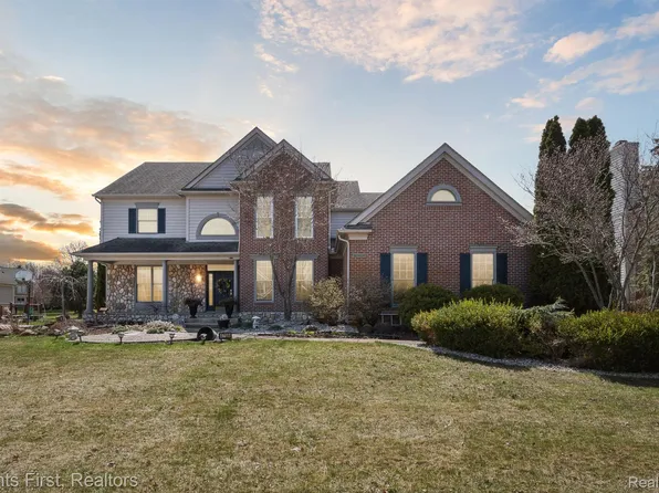 47159 Sunnybrook Ln, Novi, MI 48374