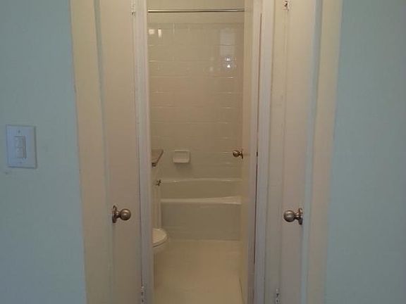 2nd image of 4465 Kissena Blvd APT 5G