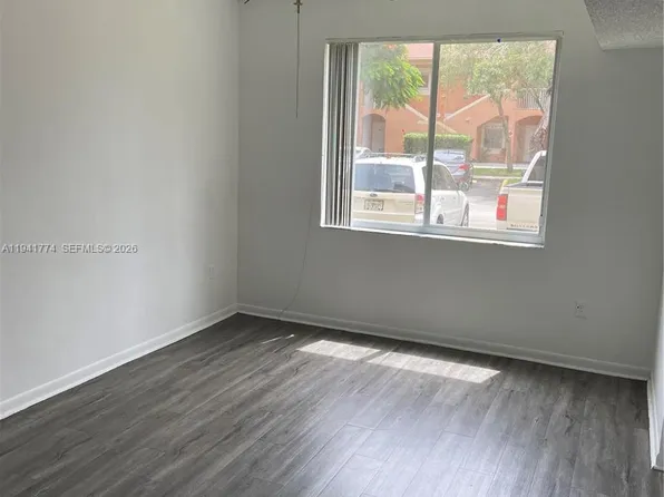 6960 SW 39th St APT E107, Fort Lauderdale, FL 33314