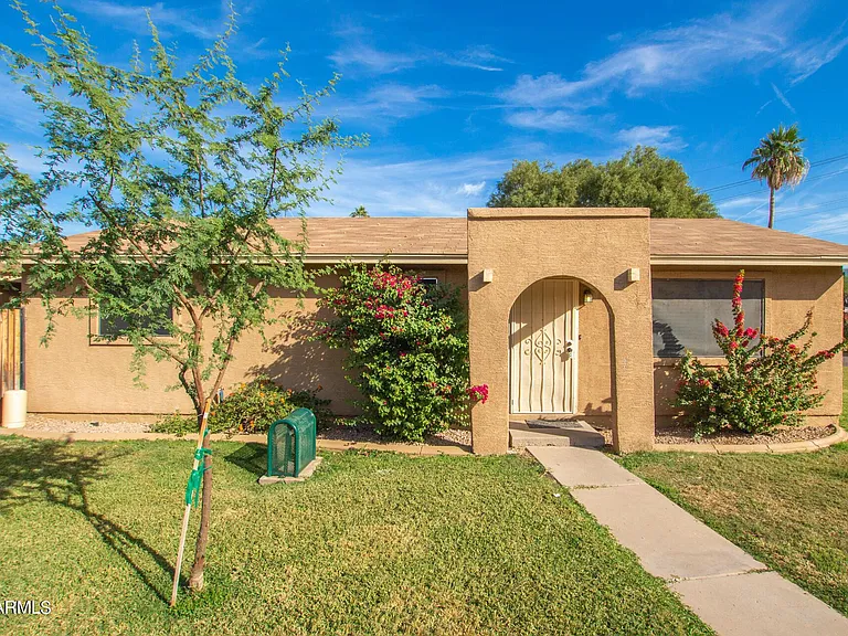 2612 E Lemon St — Photo 18