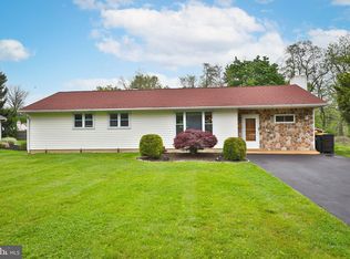 136 Greenbelt Dr, Hatboro, PA 19040