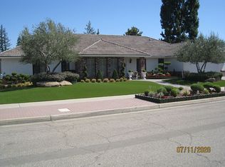 1498 W Warner Ave, Fresno, CA