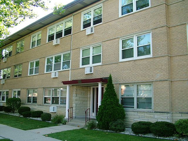 1st image of 6801 N Ozark Ave APT 3E