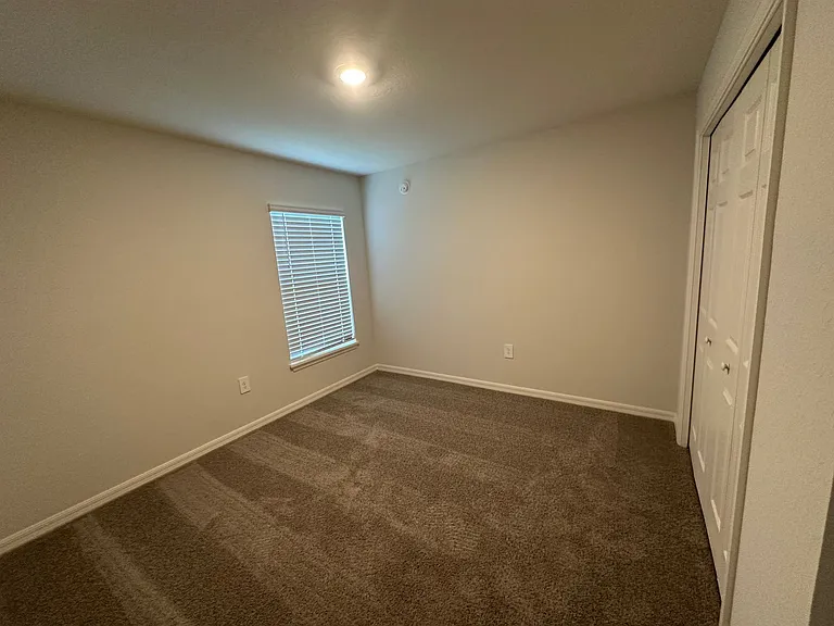 4506 Rapallo Ave — Photo 8