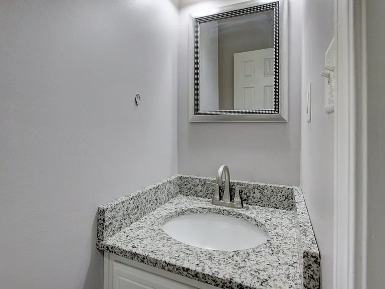 2104 Pea Ridge Rd — Photo 33