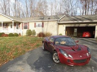 140 Burkwood Hills Ln, Springville, IN 47462