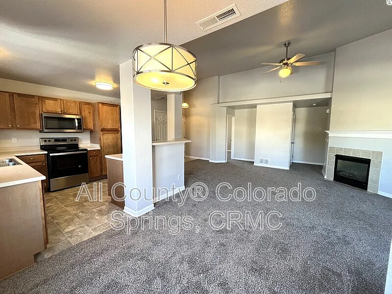Stetson Hills — Photo 4