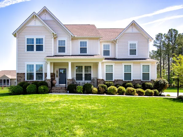 11913 James Overlook Ct, Chester, VA 23836