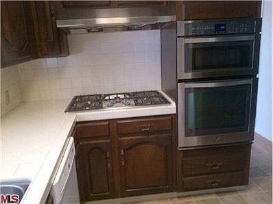 4th image of 7946 Westlawn Ave