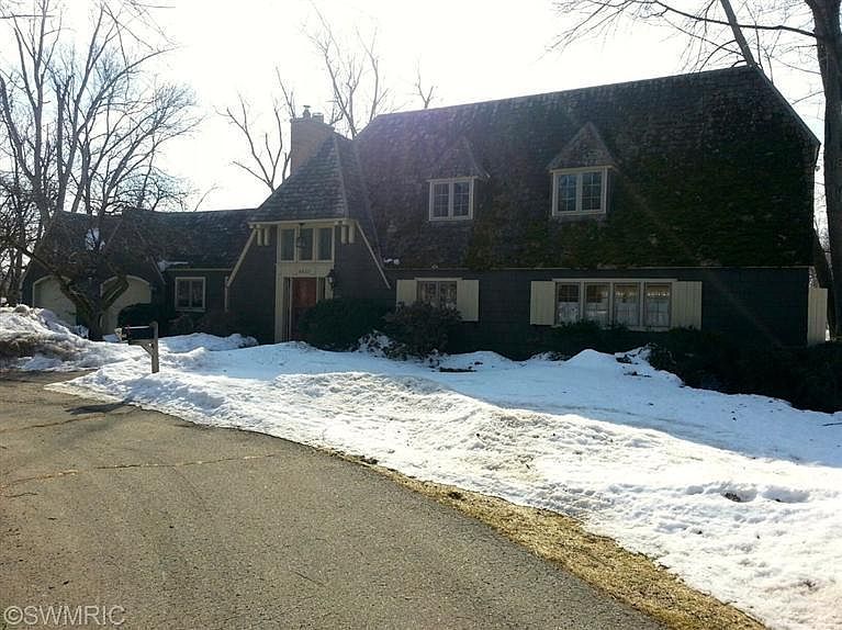 1st image of 6622 West River Dr NE