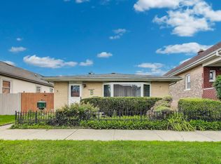 4121 Maple Ave, Lyons, IL 60534