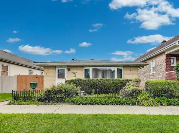 4121 Maple Ave, Lyons, IL 60534