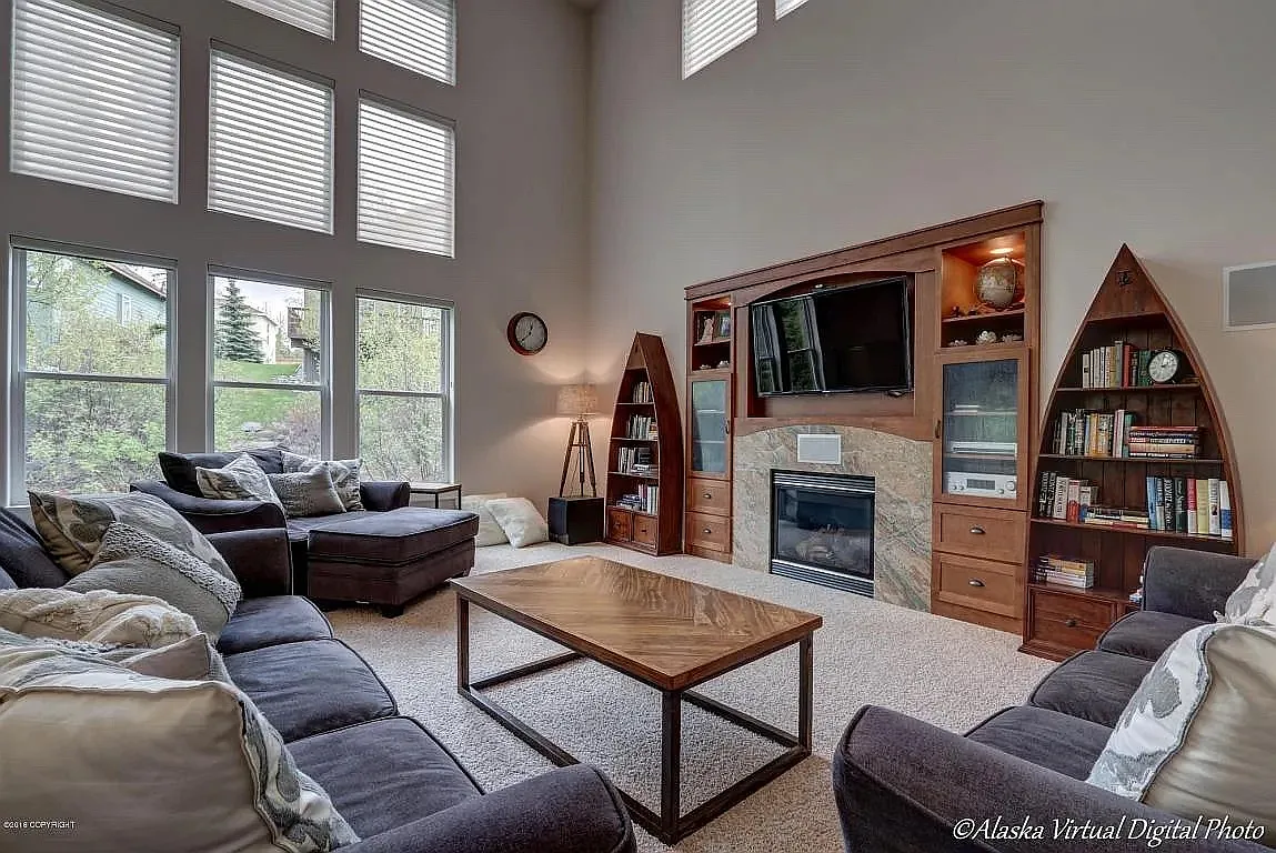 5215 Cape Seville Dr — Photo 3
