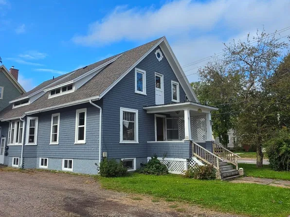 104 Lorne St, Truro, NS B2N 3K5