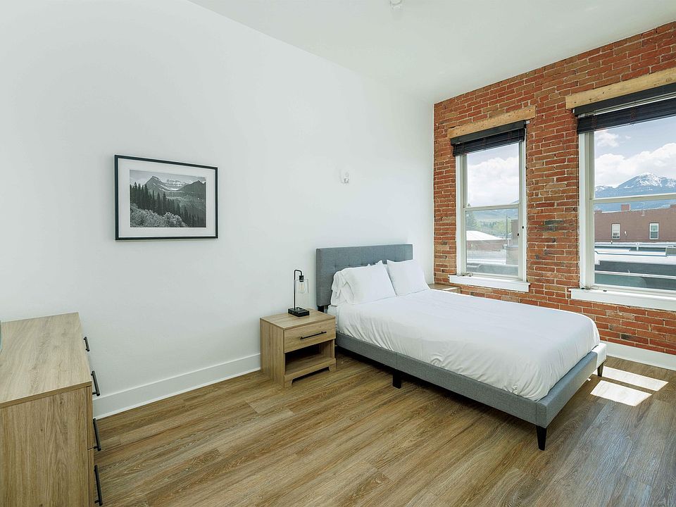 BRC MT BLOCK 108 EAST LEWIS STREET APT 4 108 E Lewis St