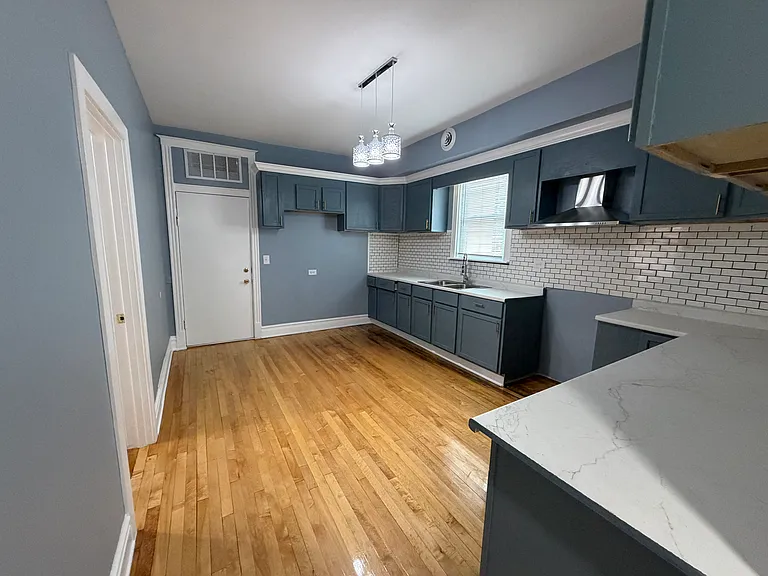3854 W 24th St #2 — Photo 7