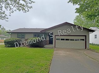 703 N Belview Ave, Springfield, MO 65802