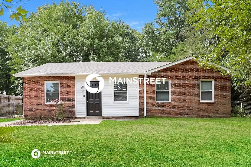 505 Tipperary Dr — Photo 1