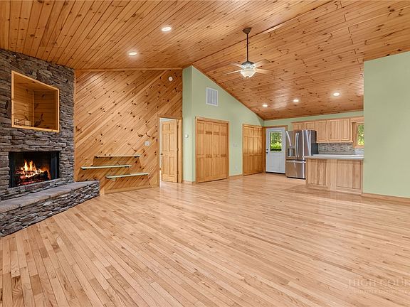 5th image of 148 Woodby Ridge Road