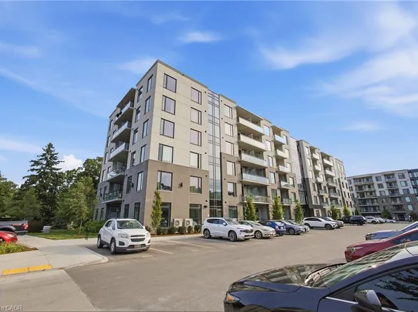 107 Roger St #308, Waterloo, ON N2J 0G3