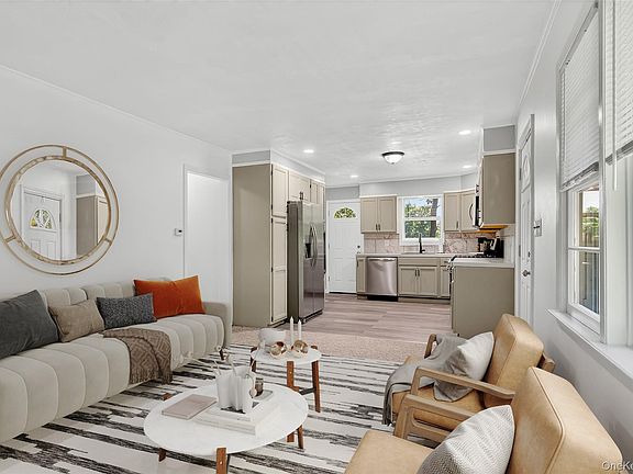 3rd image of 52 Mountain Avenue