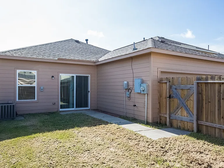 8119 Almera Falls Dr — Photo 15