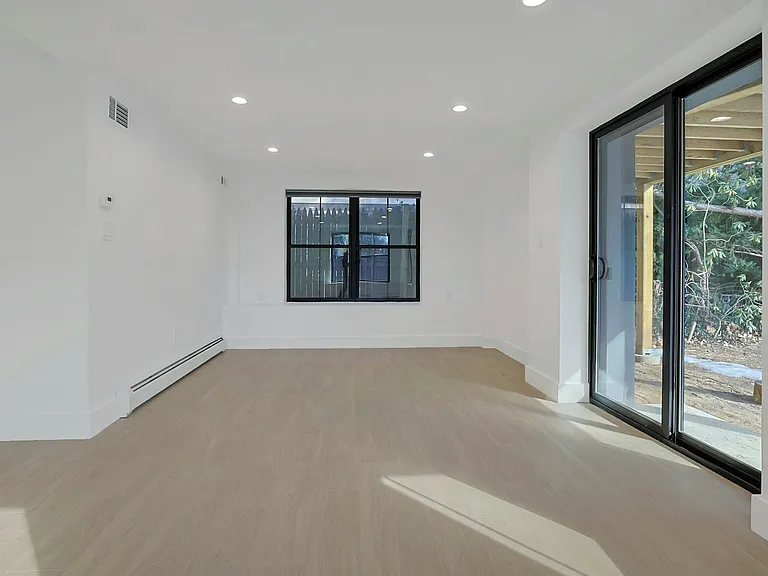 229 Piermont Ave — Photo 10