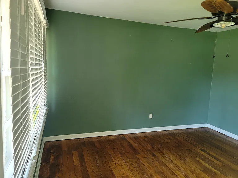 413 Barclay Ave — Photo 5
