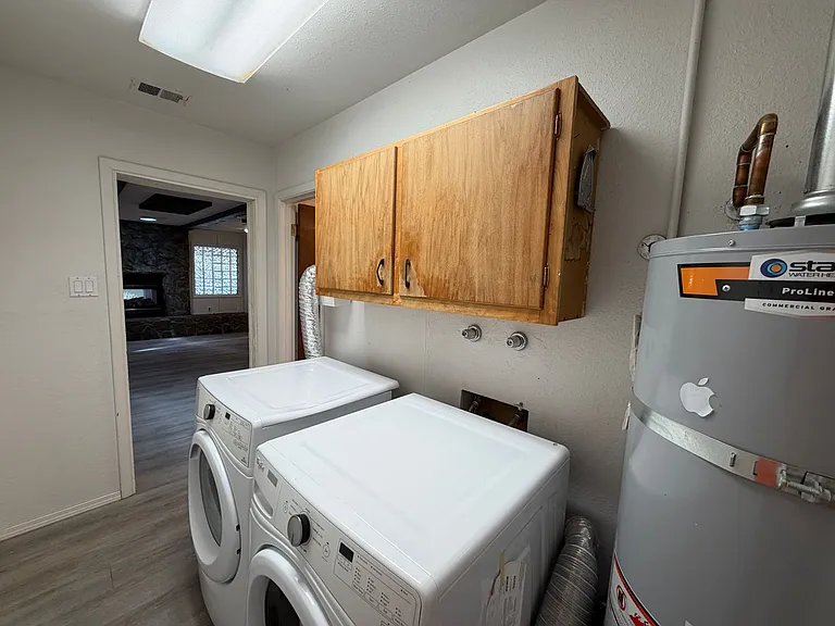 337 Glorieta St NE — Photo 18