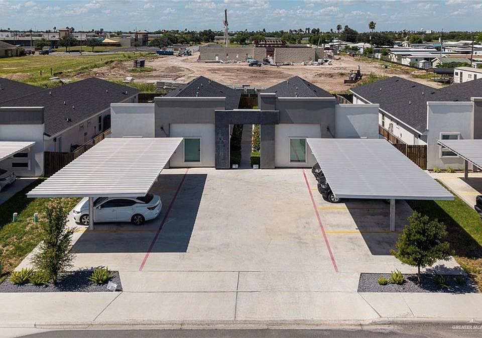 1st image of 404 Acacia Ave