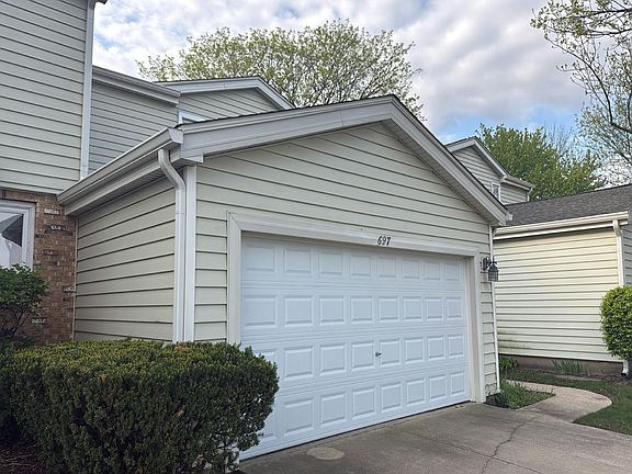 3rd image of 697 Partridge Hill Dr