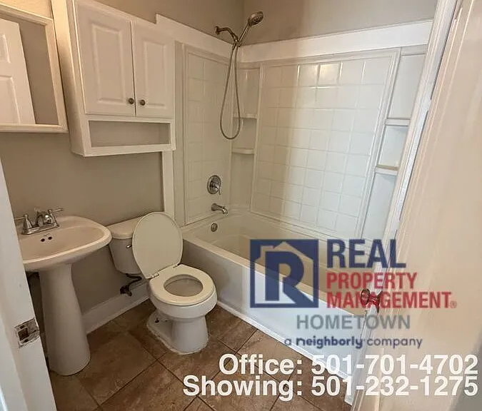 417 Woodlawn Ave — Photo 9