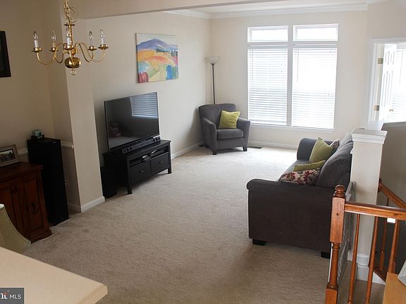 3rd image of 3577 Ellery Cir