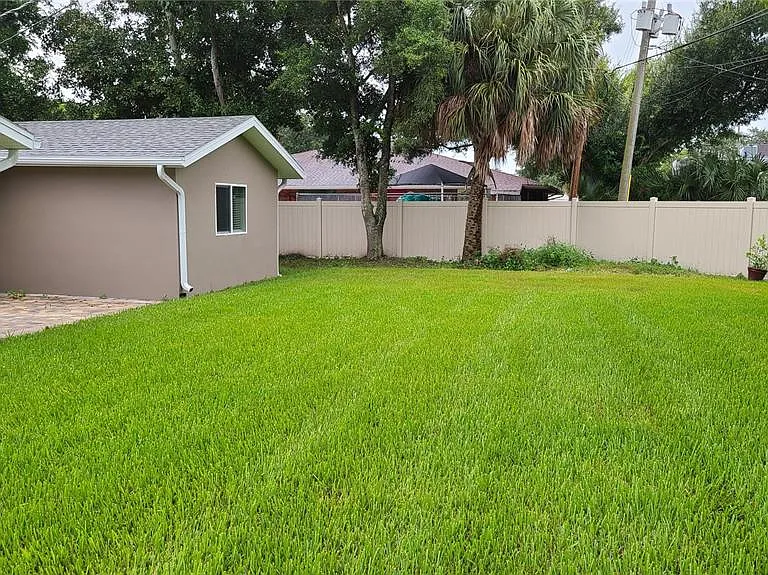 1718 Cardinal Dr — Photo 25