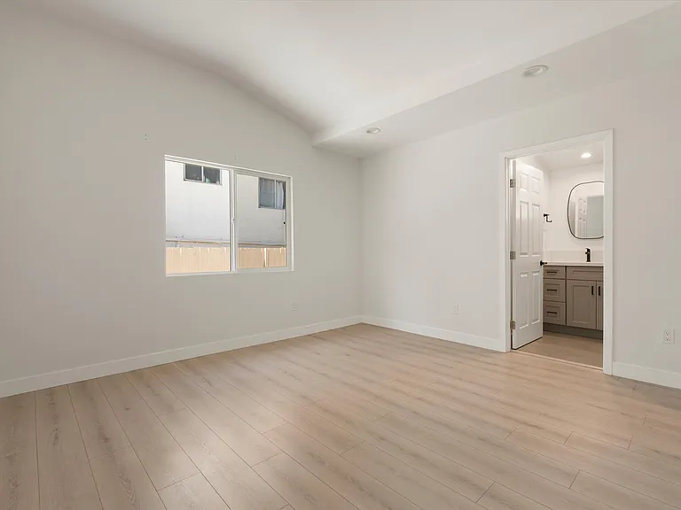 1207 N Kingsley Dr #1207 — Photo 9