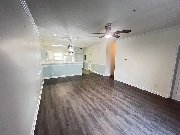 208 Castle Dr #1372 — Photo 12