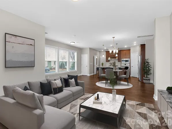 238 Johnston Dr, Pineville, NC 28134