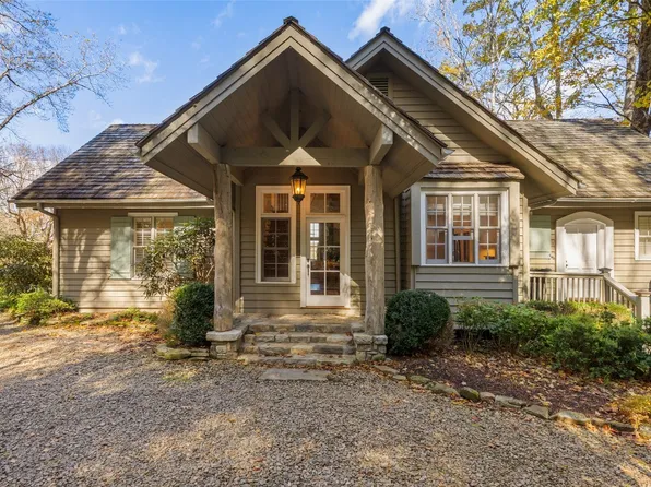 142 Grey Cottage Lane, Cashiers, NC 28717