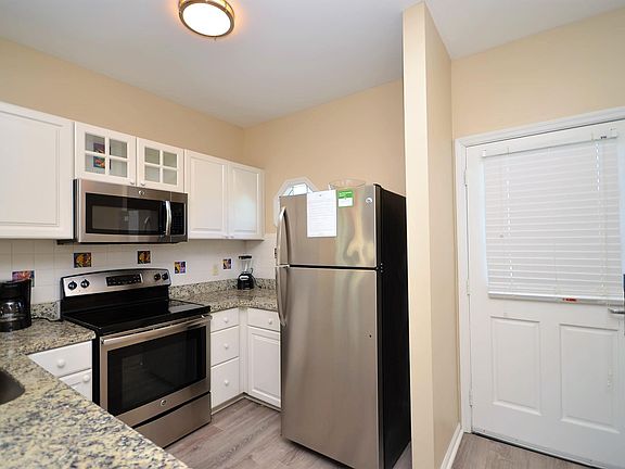 5th image of 7007 Harbor Village Dr