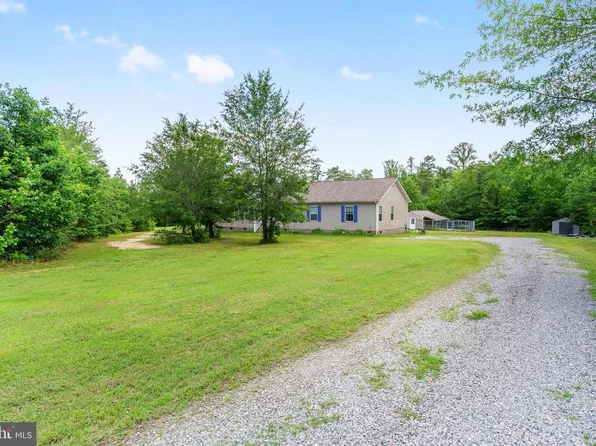 212 Briar Cir, Bumpass, VA 23024
