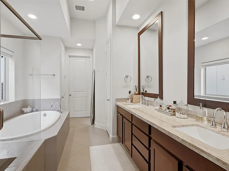 1665 Upland Lakes — Photo 14
